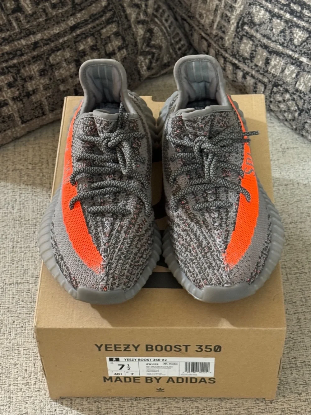 Adidas Yeezy Beluga V2
